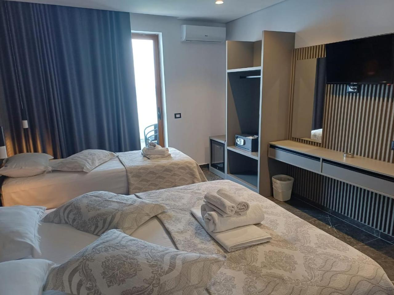 Blue Bay Hotel Sarandë