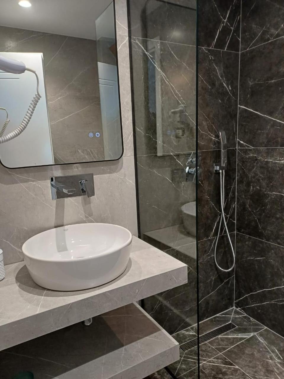 Blue Bay Hotel 4*